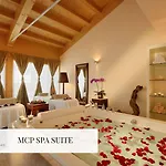 Monte Rosa Boutique