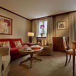 فندق مونتي روزا البوتيكي 4*